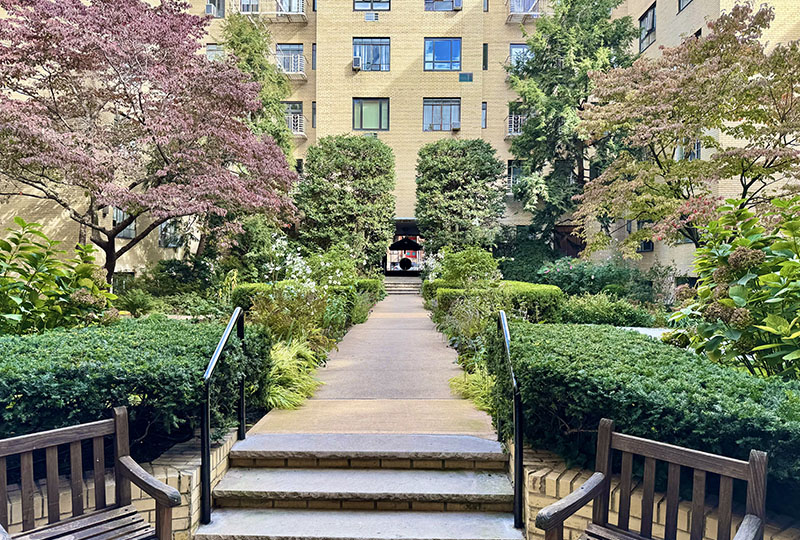 Dr. Mark D. Orenshein | Dental Fillings, Dental Cleanings and Invisalign reg